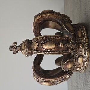 Antique Gold Crown Home Accent